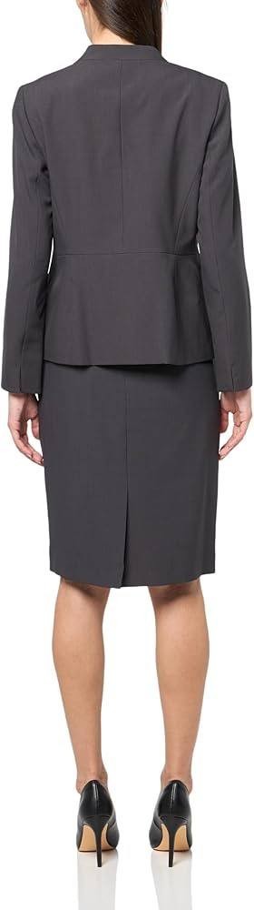 Le Suit Women’s  Blazer – Size 18 – Black – NWT –225$