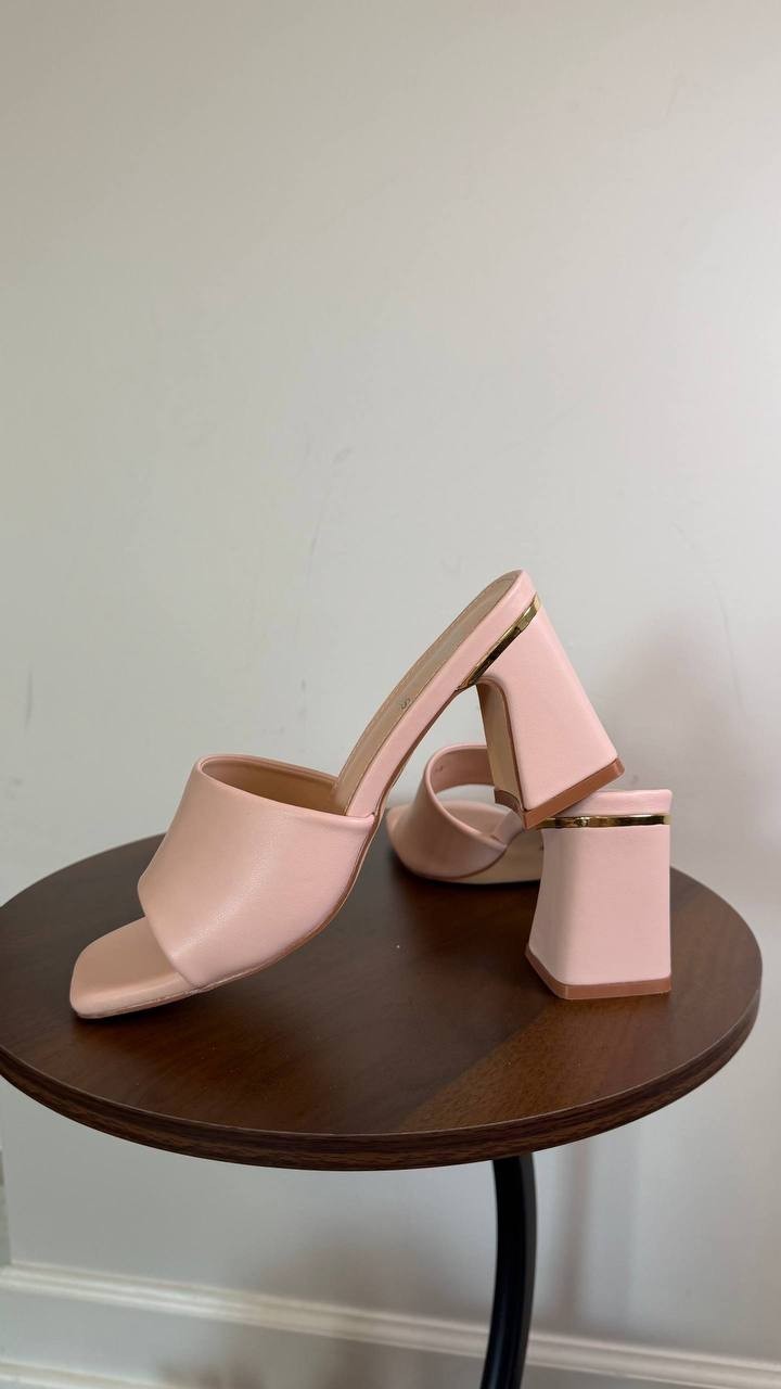 G.C. Shoes Soho Sandals 7.5 Nude Vegan Leather NIB [minor flaw] msrp$59.99