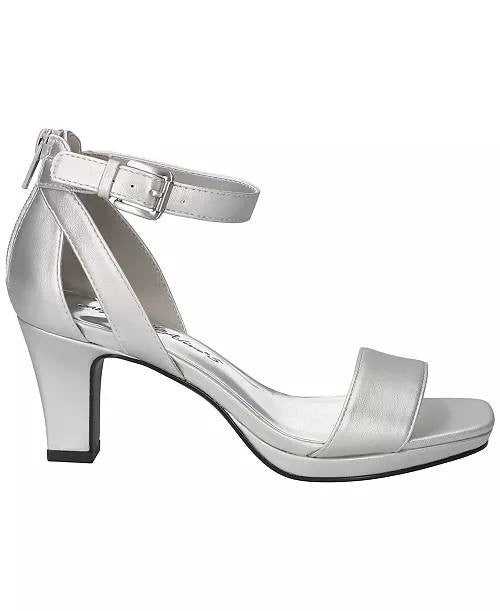 Easy  Street  Square  Toe  Heeled  Sandals  Silver  8.5  W  New  $75