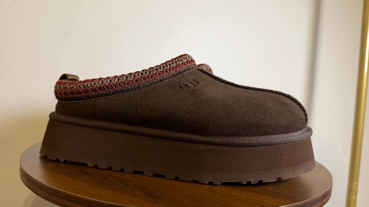 UGG Dusted Cocoa Suede Clogs 8M NIB MSRP $248