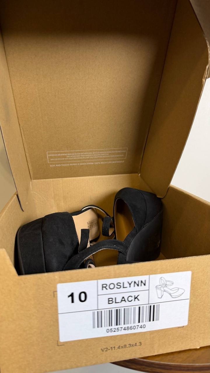 Journee Roslynn Pumps 10 Black Faux Suede Almond Toe Block Heel NIB msrp$94.99