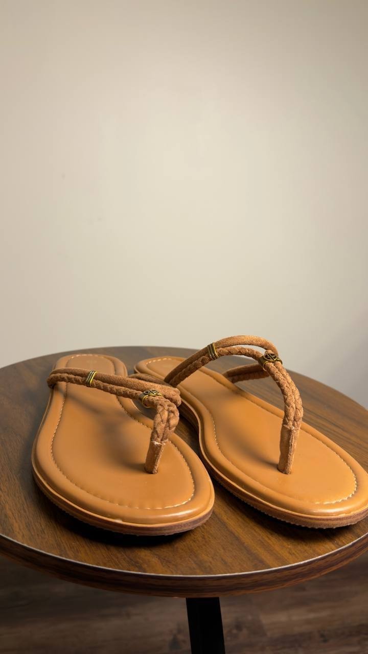 Giani  Bernini  Thong  Flat  Sandals  Brown  8.5M  New  $59.90