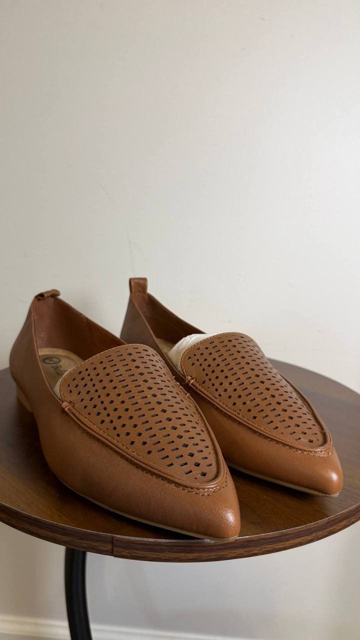 Bella Vita Alessi Perf Pointed Toe Flats Dark Tan Leather Women’s 8W NWB $110