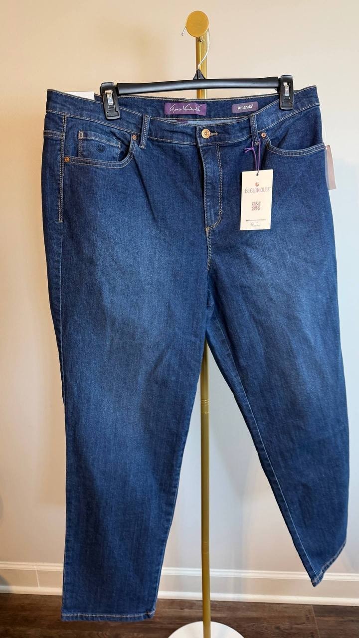 Gloria Vanderbilt Women’s Plus Amanda Straight Jeans Madison Size18W NWT MSRP$52