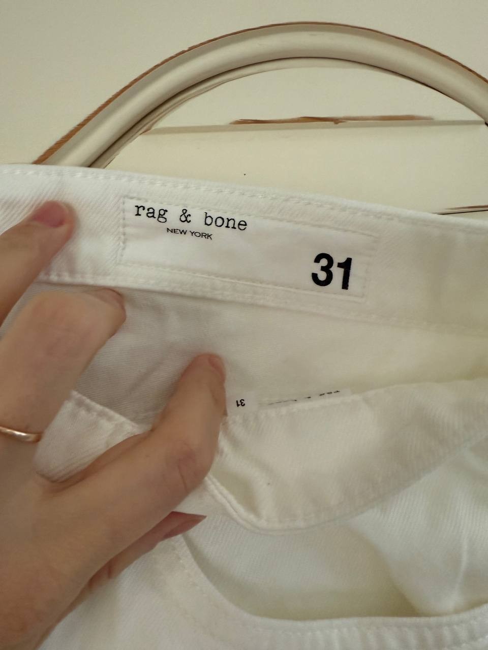 Rag & Bone Logan Featherweight High Rise Jeans – Size 31 (Waist 32")