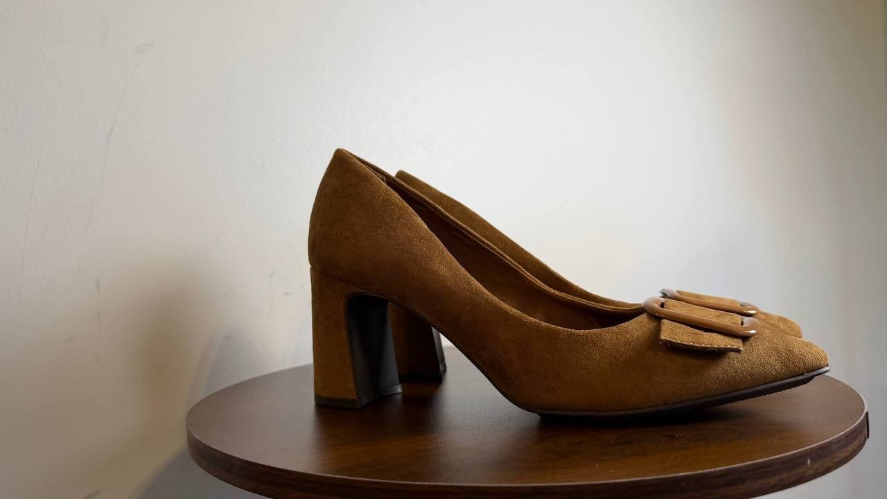 Anne Klein Bentley Pumps 7.5M Cognac Pointed Toe Buckle Block Heel NIB msrp$89