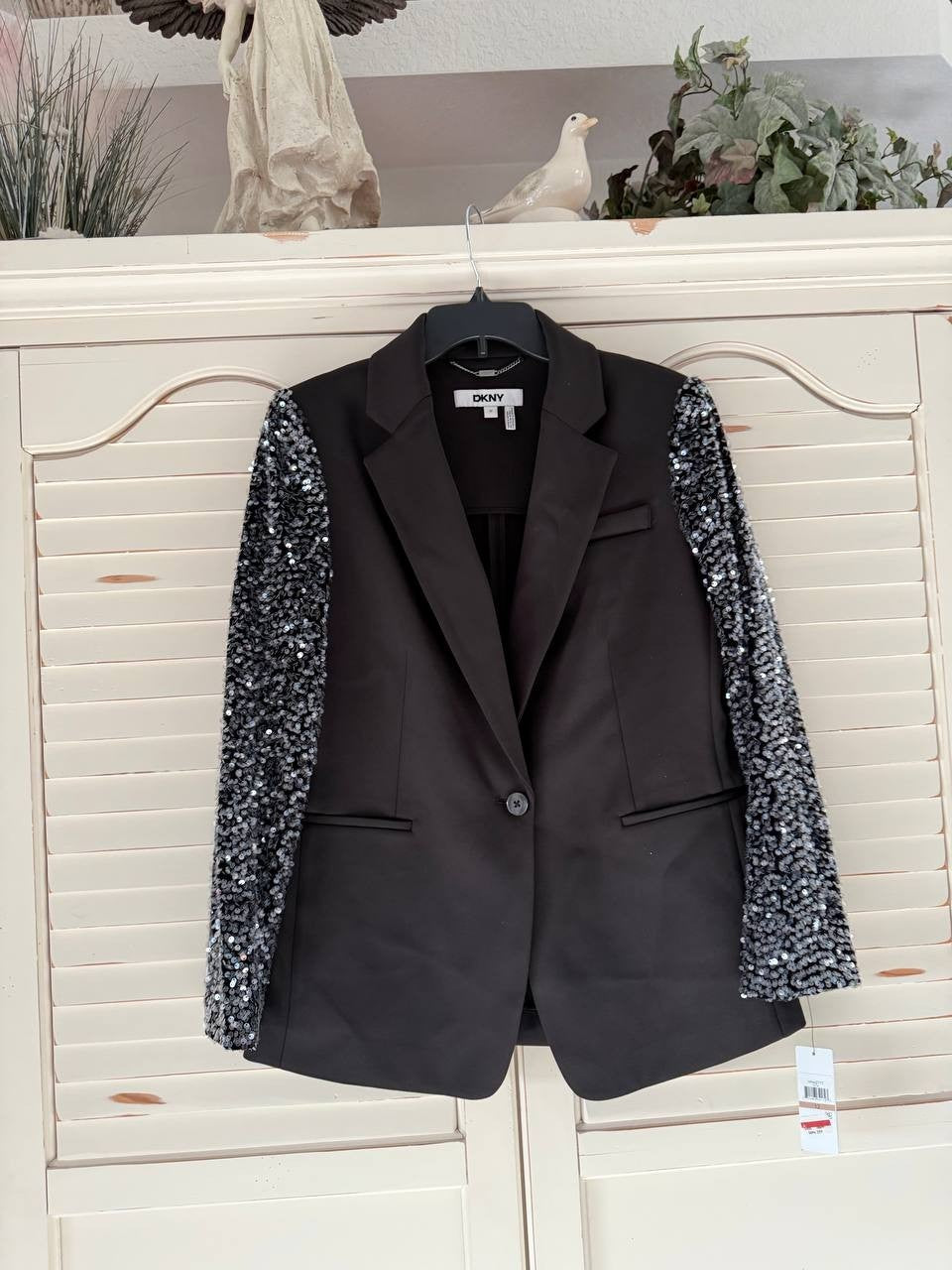 DKNY Sequinned-Sleeve Blazer – Size 12 – NWT – Black Single Button