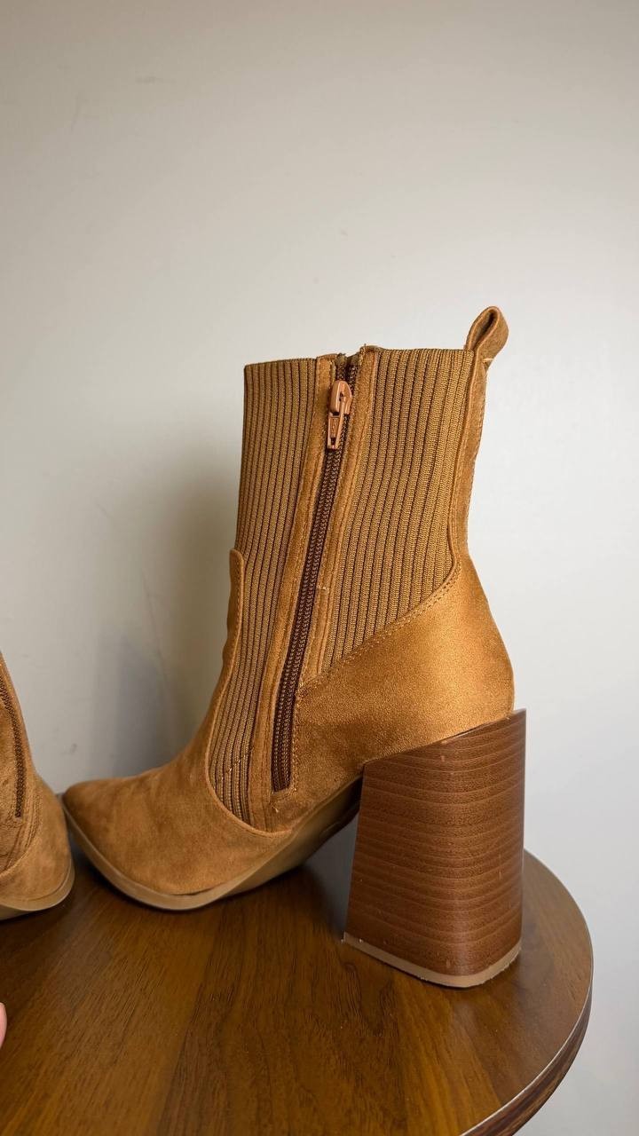 Wild Pair Trinityy Knit Pointed Toe Dress Booties Brown 8.5M Pull‑On NWB $79.90