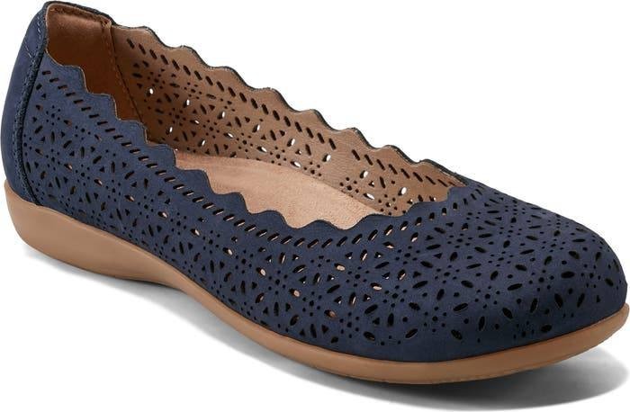 Earth Flats 9.5M Dark Blue Leather Comfort Shoes New in Box