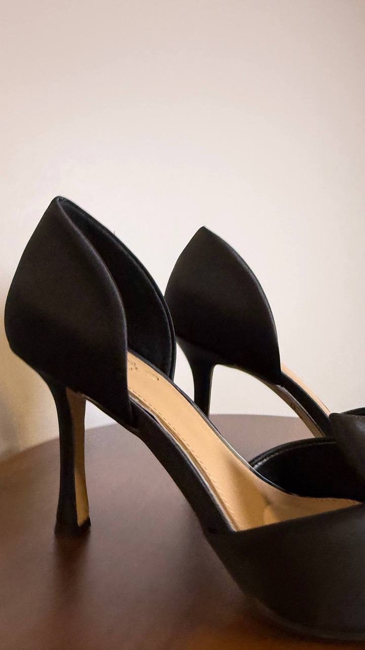 Badgley Mischka Jewel Pumps 7 Black Satin Pointed Toe Stiletto Heel NIB msrp$119