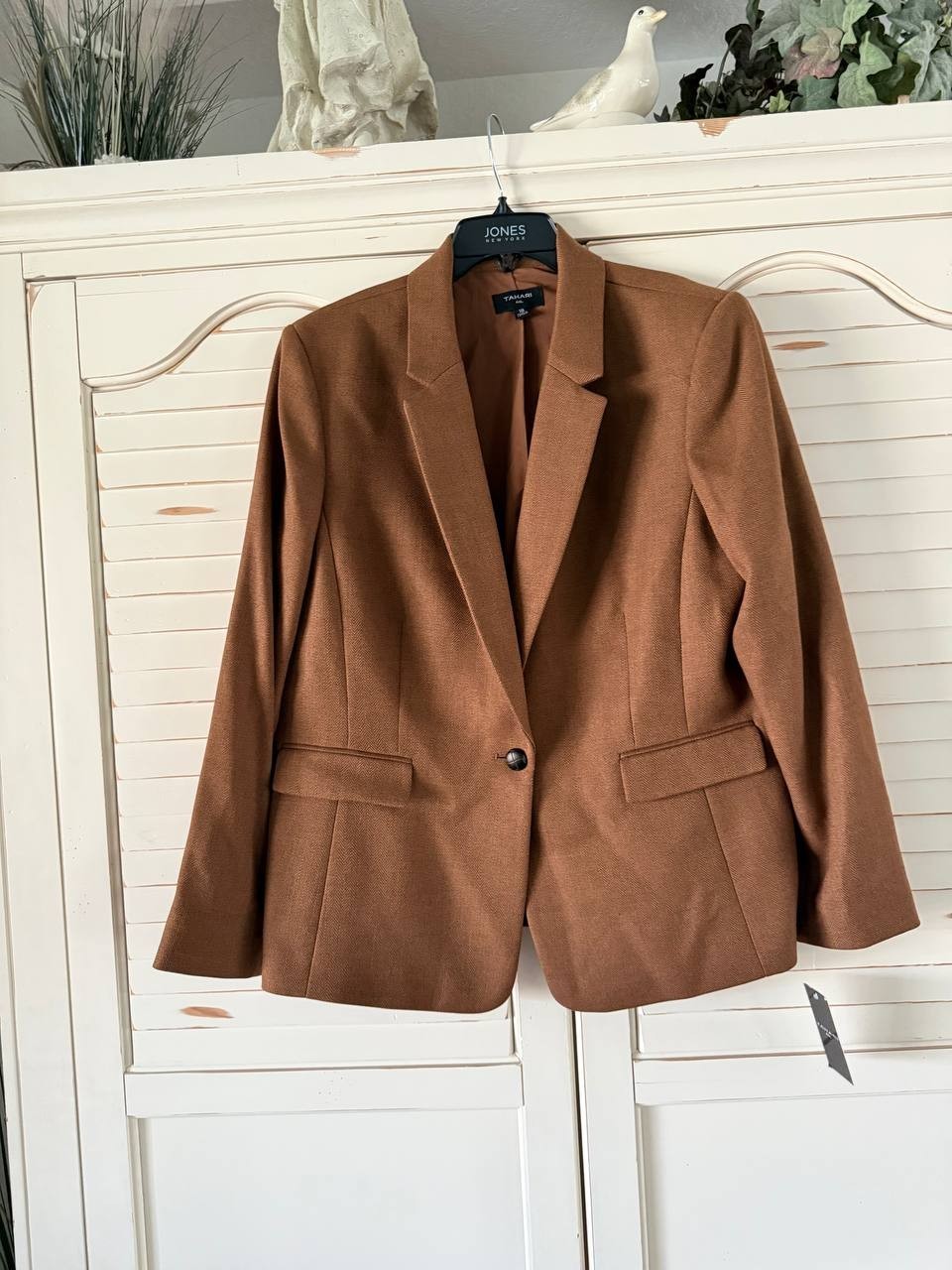 Tahari ASL Peak-Lapel Blazer – Size 18 – NWT – Saddle Brown One-Button Long Slee