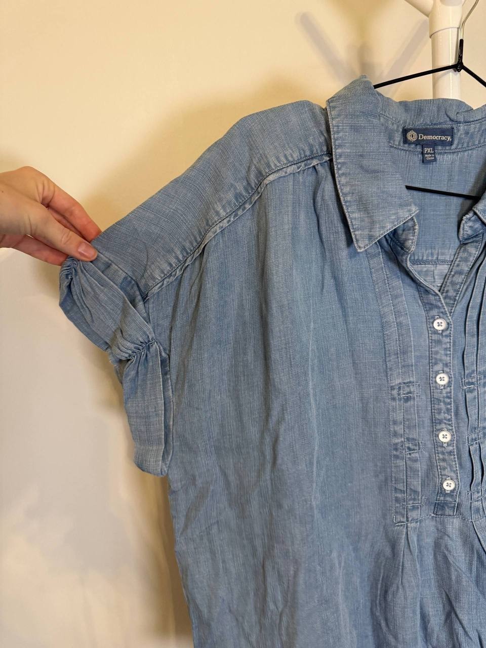Democracy Ruched Short‑Sleeve Collar Button‑Down Pleated Petite Shirt – PXL –NWT