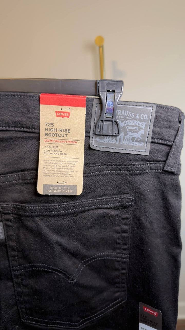 Levi’s 725 High Rise Bootcut Jeans Plus Size Black 18W NWT $75