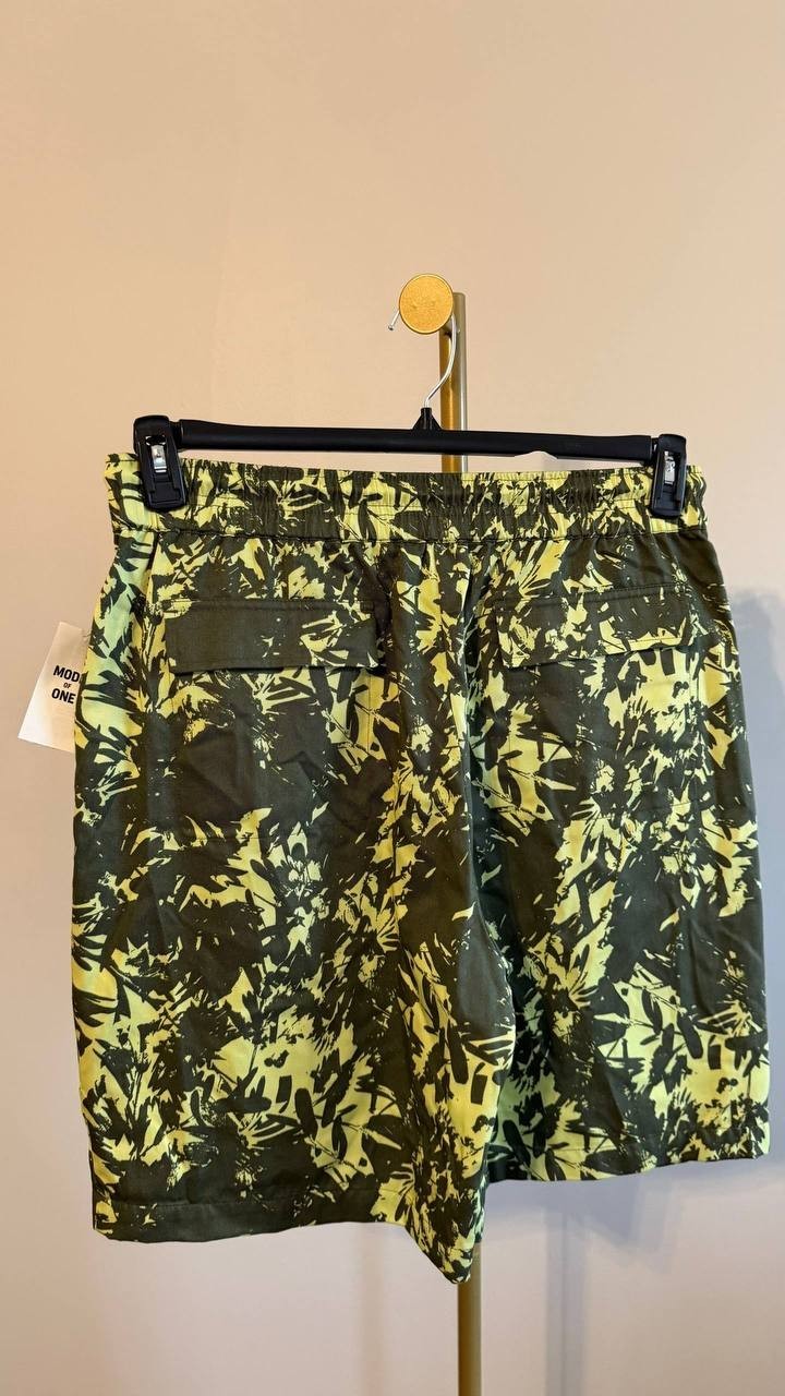 Mode of One Men’s Abstracted Floral Printed 9" Cargo Shorts Regular Fit L $59.50