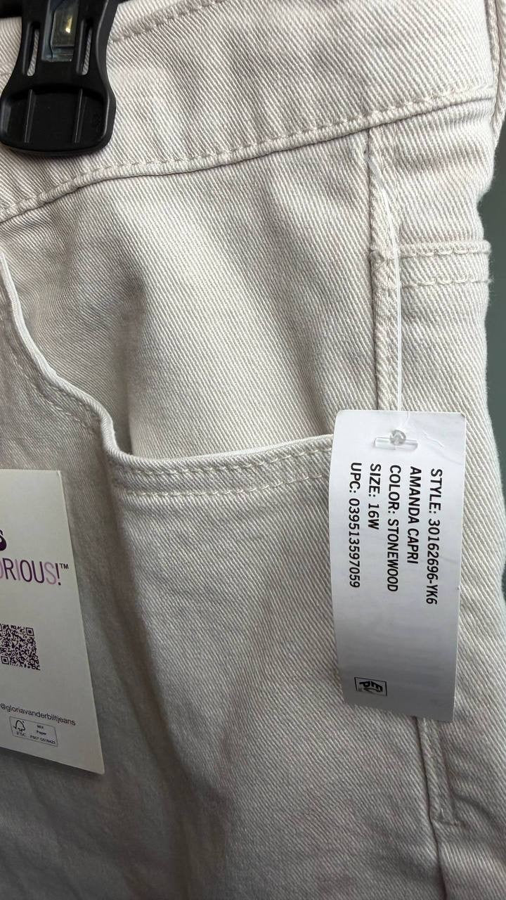 Gloria Vanderbilt Plus Size Amanda Capri Pants Stonewood 16W NWT $50