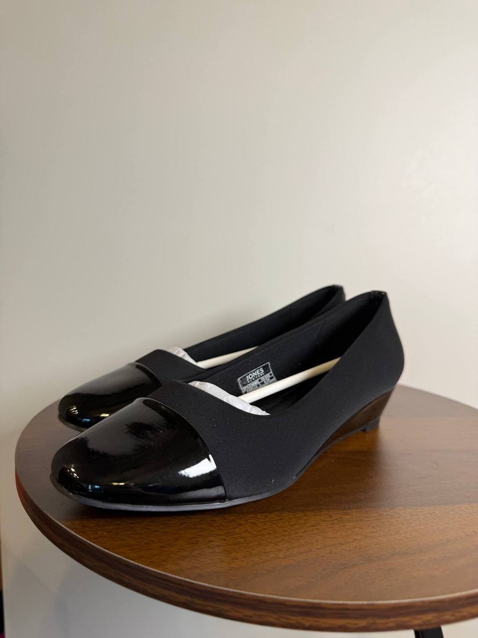 Jones New York Junelle Cap‑Toe Wedge Flats–Black–Size 6.5M–Leather–New in Box