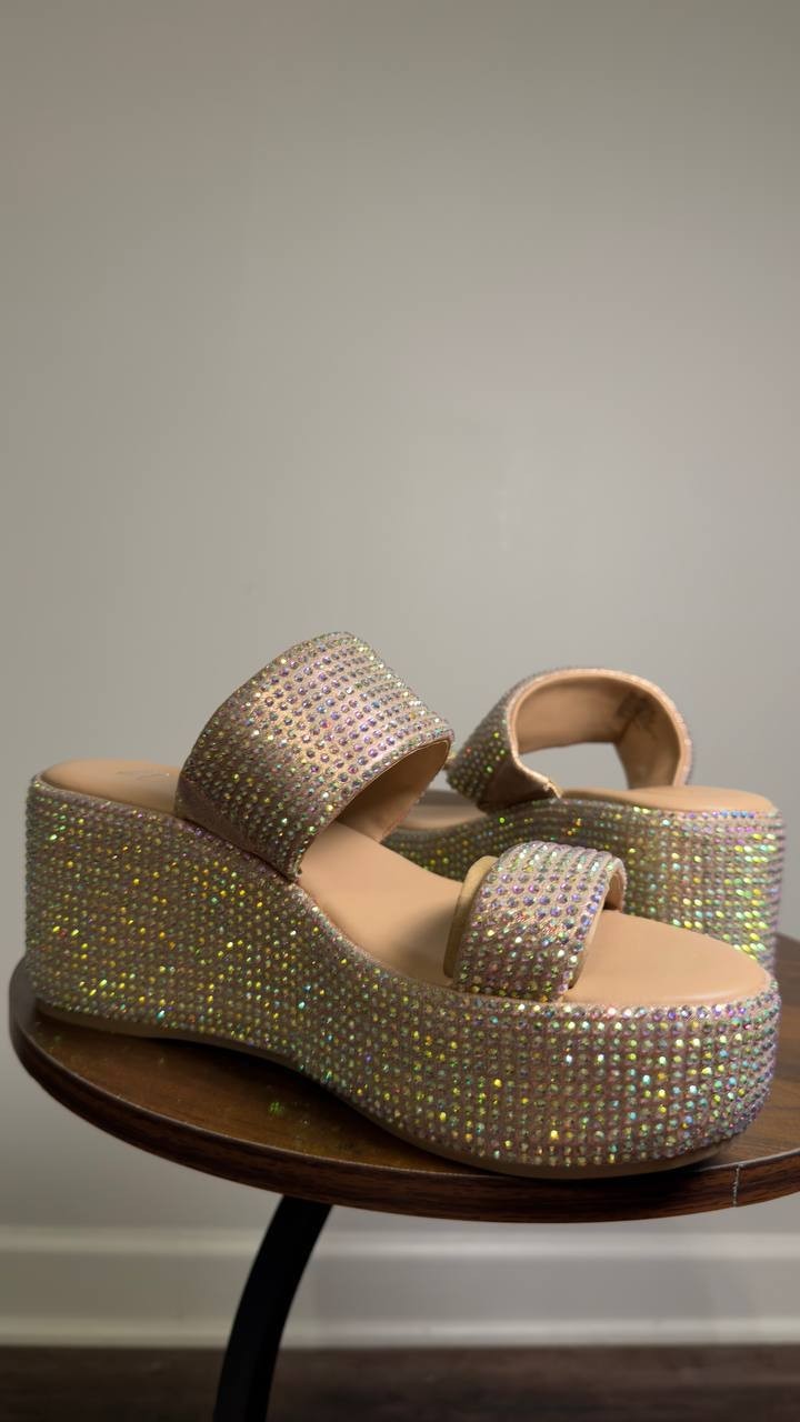 Wild Pair  Wedge Sandals  Bling  8M  New  $69.50
