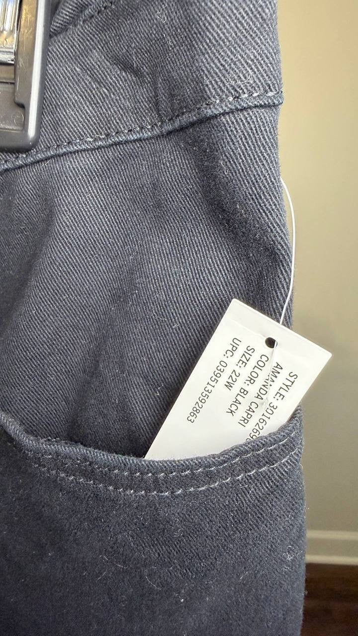 Gloria Vanderbilt Plus Size Amanda Capri Jeans Black 22W NWT $50