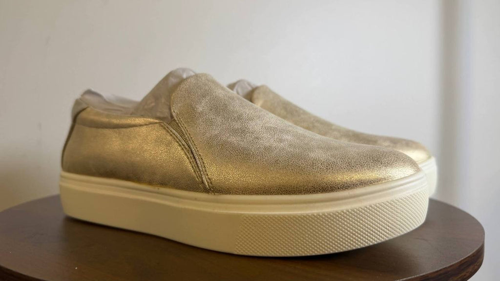 Dr. Scholl’s Light Gold Faux Leather Slip‑On Sneakers 6M NIB $80