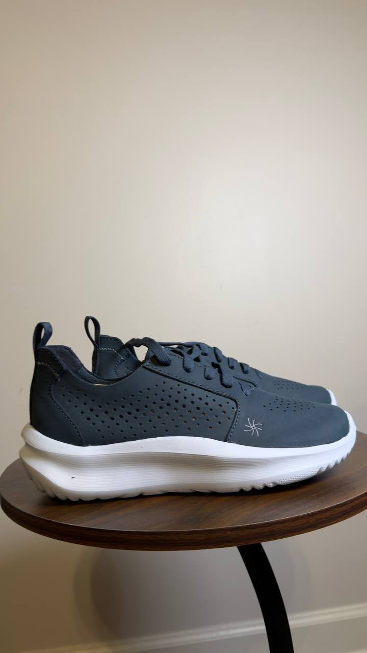 Clarks Sneakers Navy 7.5 M New $85.00