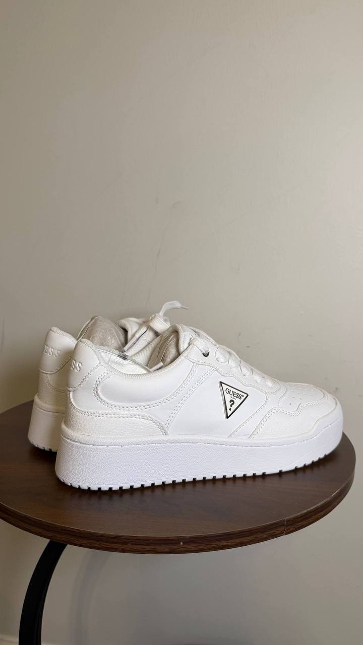 Guess White Man‑Made Platform Sneakers 6M New in Box MSRP $75