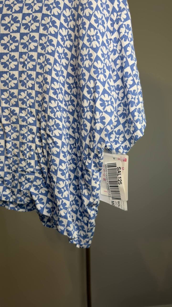 Roxy Hazy Dazy Cropped Button Up Cover Up Blue L NWT $56