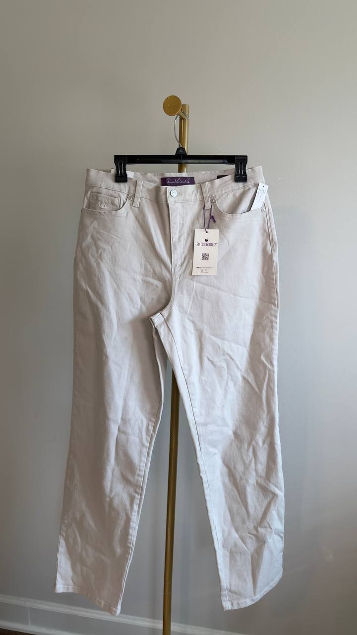 Gloria Vanderbilt Amanda Straight Jeans Stonewood 12 NWT $52