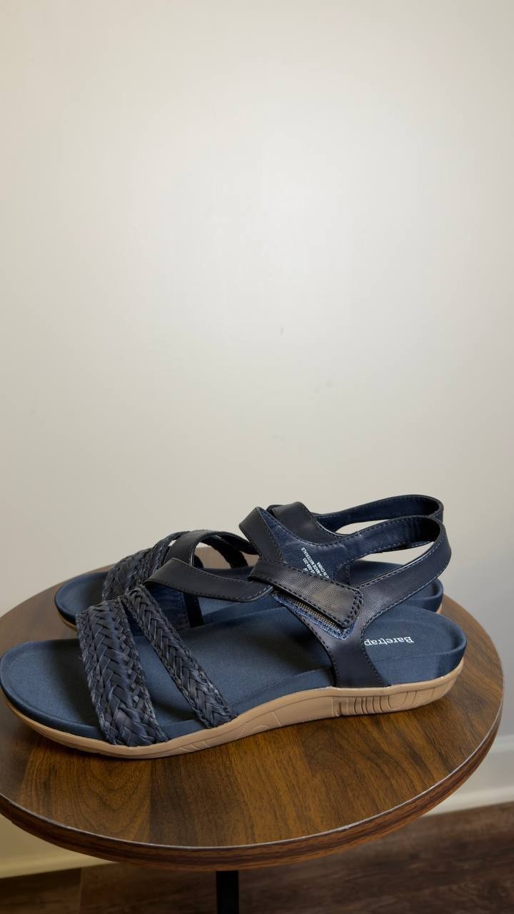Baretraps Flat Sandals Navy Blue 9.5 W New $69.00