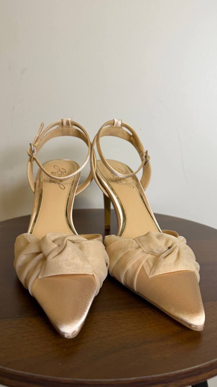 Jewel Badgley Mischka Federica Pumps 5.5 Nude Satin Knot Pointed Toe NIB msrp$99