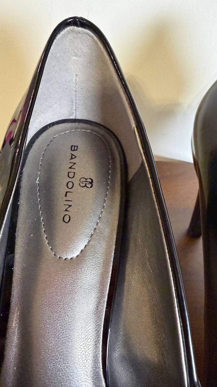 Bandolino Peep Toe Pumps 9.5W Black Faux Patent – New in Box MSRP $89