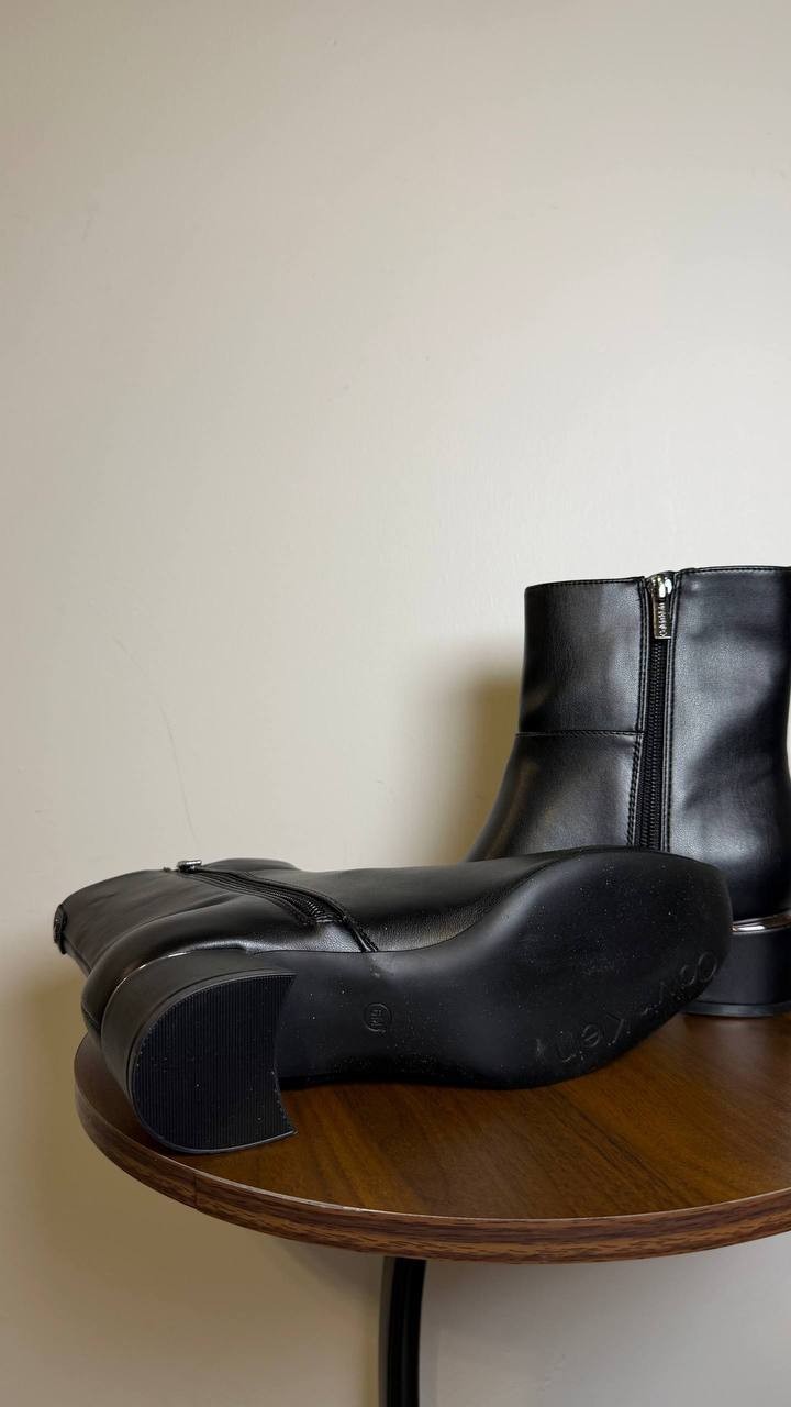 Calvin Klein Ankle Booties 6M Black Man‑Made New in Box MSRP $129