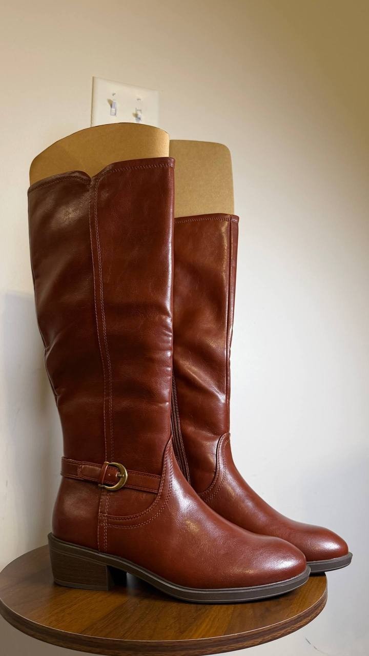 Baretraps Women’s Nena Riding Boots Mahogany 8M Man‑Made MSRP $119 NWB