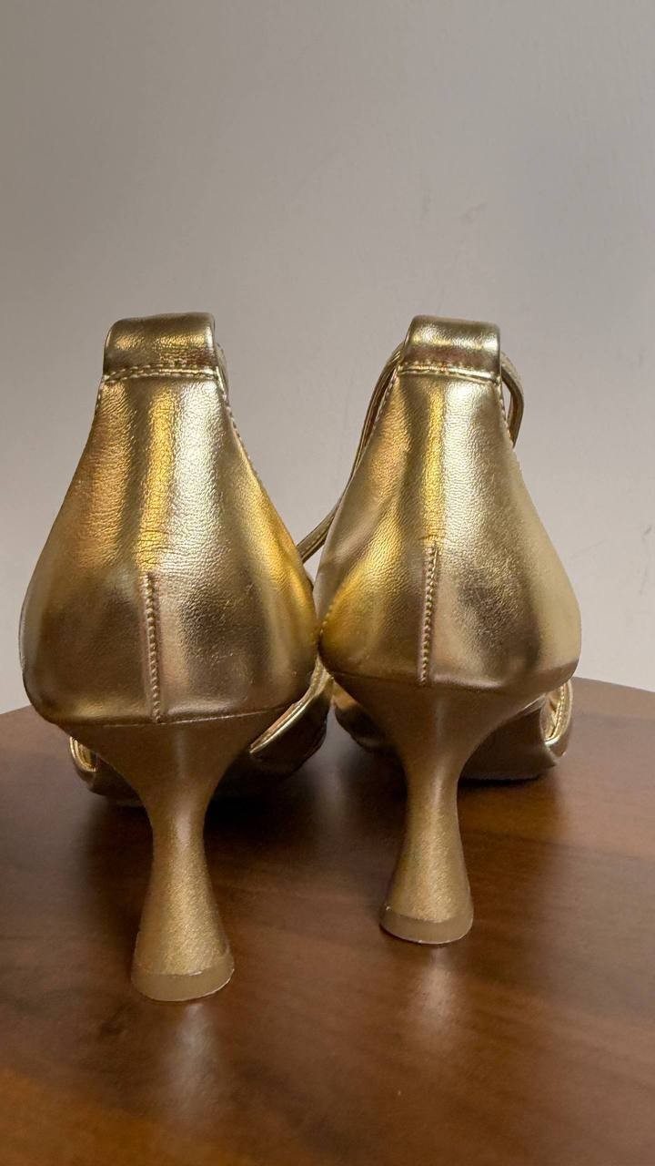 Anne Klein Gold Man‑Made Ankle Strap Dress Sandals 7M New in Box $79