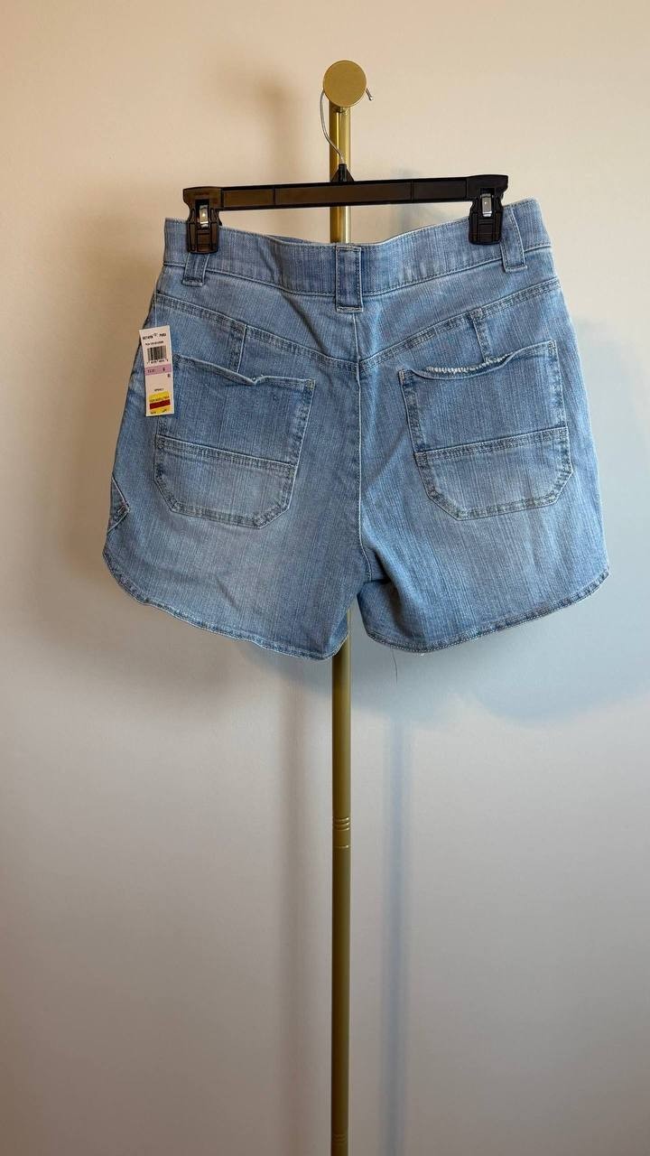Wit & Wisdom Skyrise Dolphin Shorts Whiskering Mid Blue Size 6 NWT $68