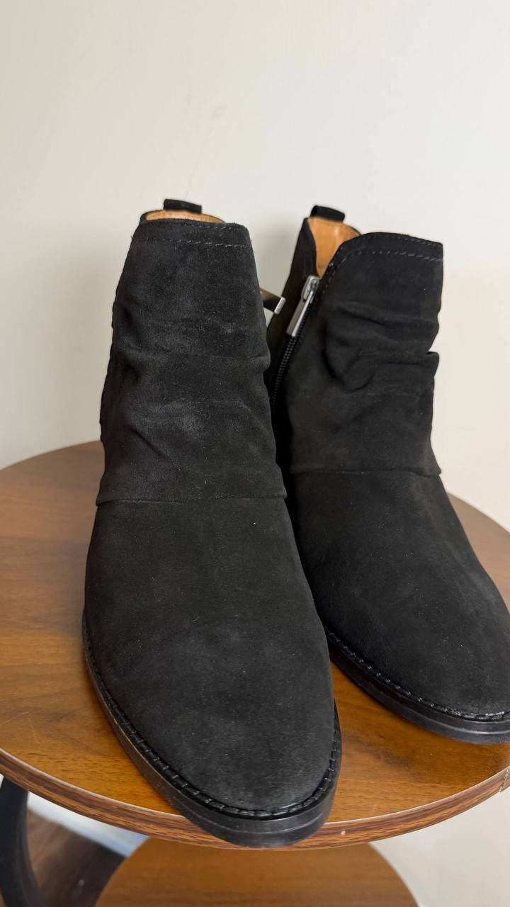 Earth Chandy Booties 10M Black Suede Ruched Almond Toe Block Heel NIB msrp$169