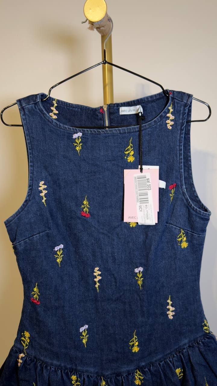 Avec Les Filles Embroidered Bubble Hem Denim Dress Monarch Botanical 8 NWT $138
