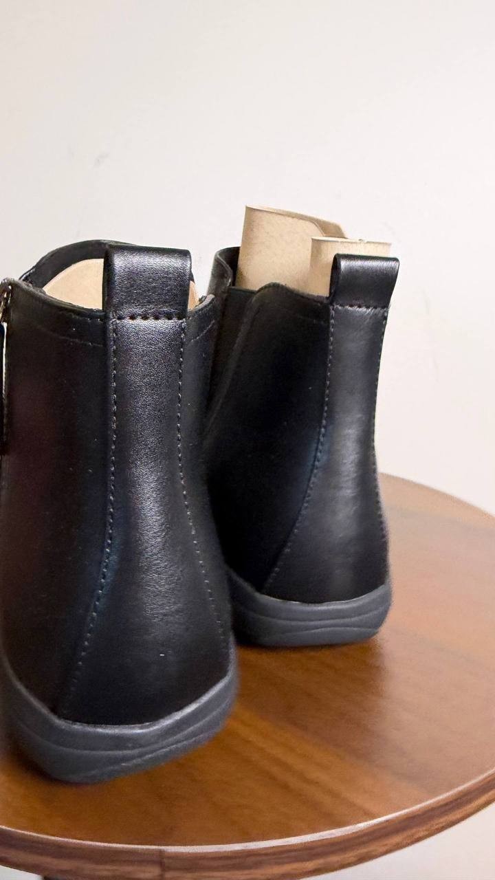 Easy Spirit Aleena Booties 9M Black Faux Leather Zip Round Toe NIB msrp$99