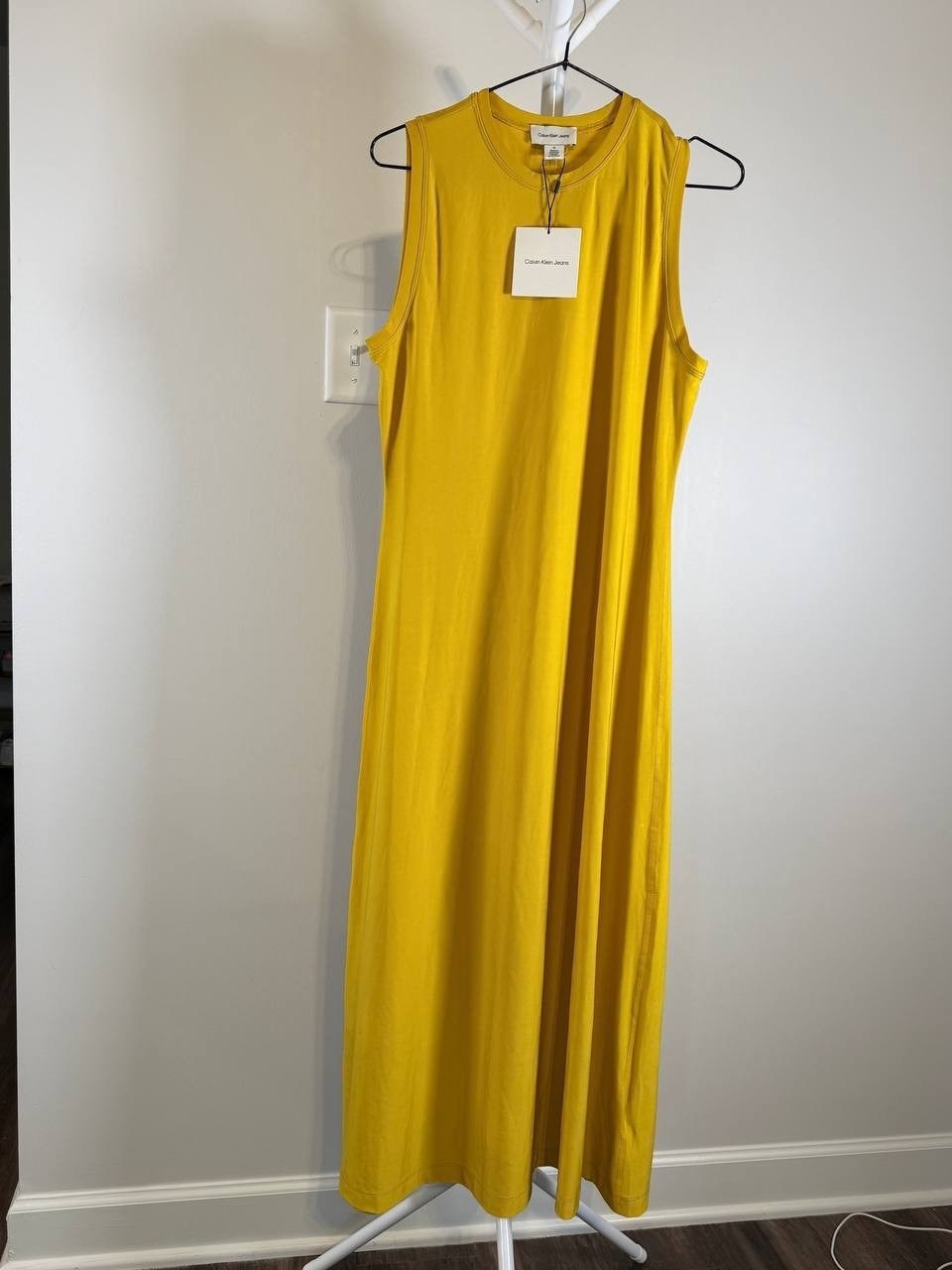 Calvin Klein Lemon Amber Midi Dress – Size M – NWT