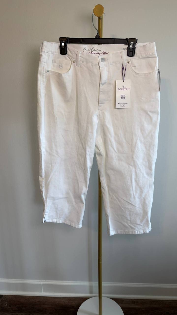 Gloria Vanderbilt Amanda Capri Slit Jeans Vintage White 16 NWT $52