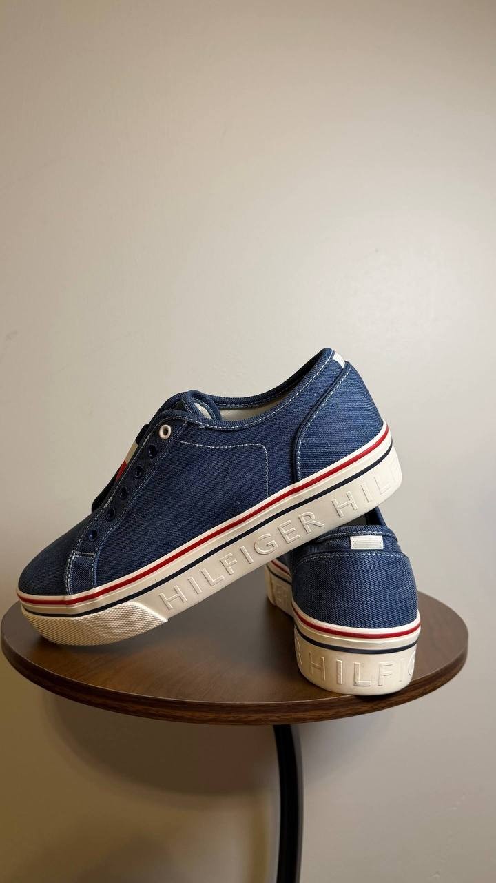 Tommy Hilfiger Balie Sneakers 8.5M Navy Stripe Slip‑On Platform NIB msrp$75