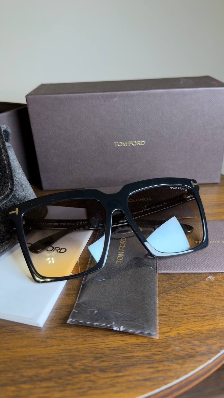 Tom Ford FT0764 Sabrina‑02 Geometric Sunglasses Shiny Black OS NWT $495