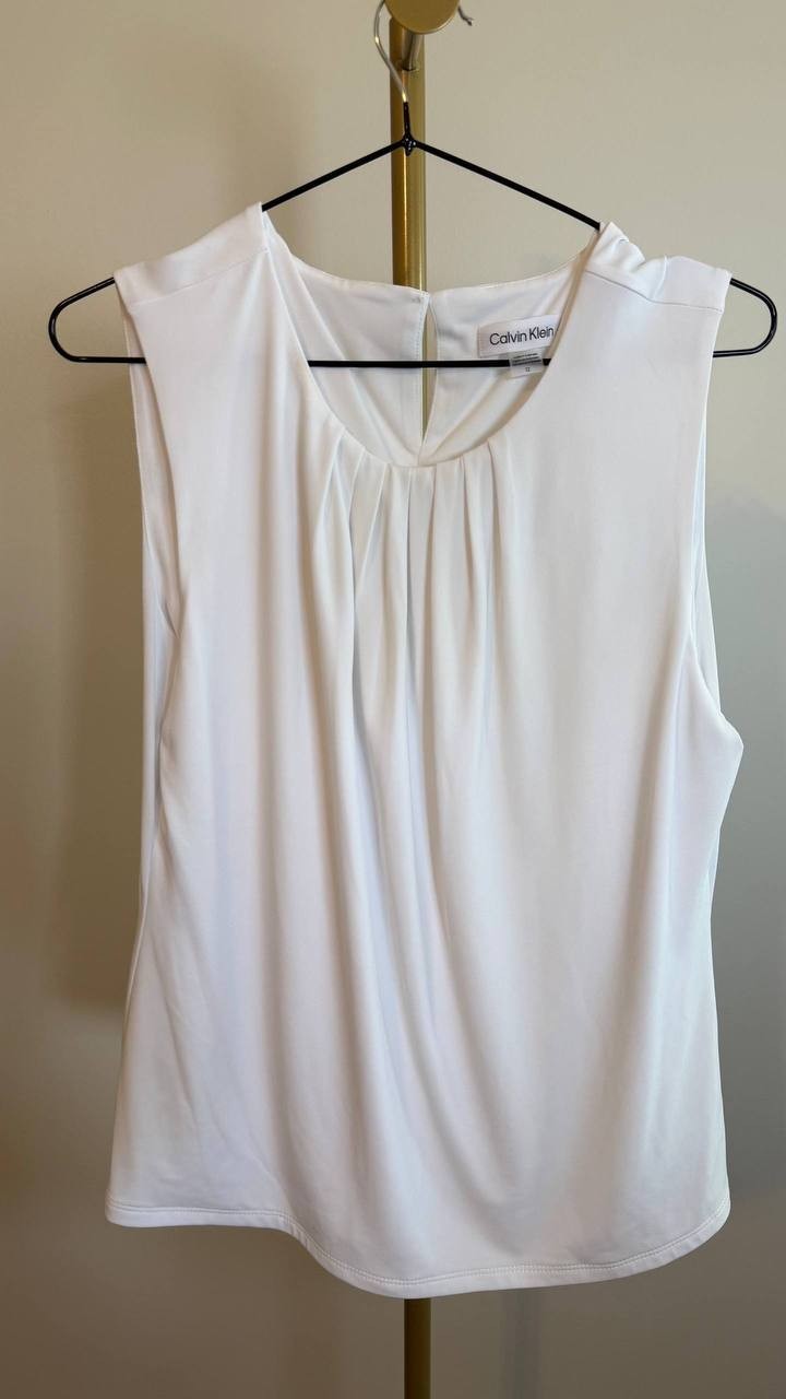 Calvin Klein Pleated Crew Neck Knit Tank Top White Size 12  good preowned $39