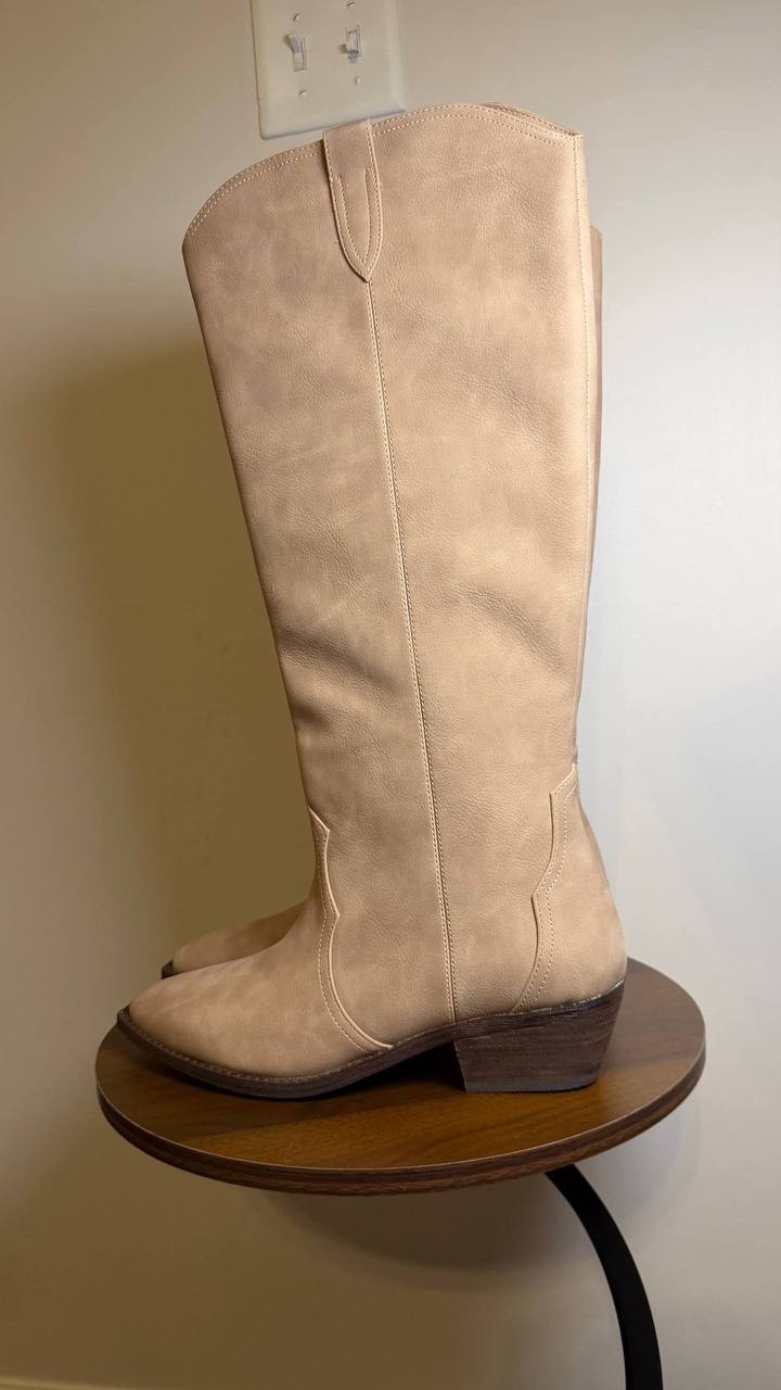 Dolce Vita Kit Boots 10 Dune Man‑Made Knee‑High Cowboy Pointed Toe NIB msrp$99