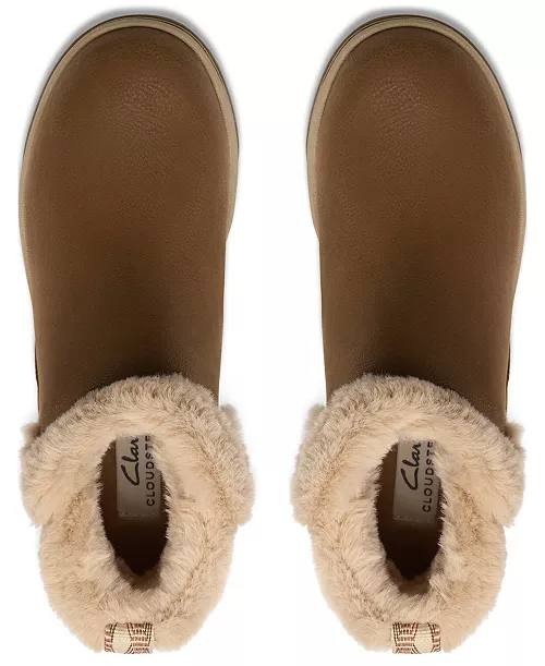 Clarks  Booties  Tan  5.5M  New  $105