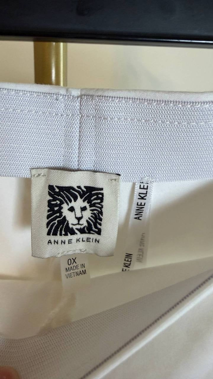 Anne Klein Hollywood Pleated Faux Suede Pants White Size 0X NWOT $99 need wash
