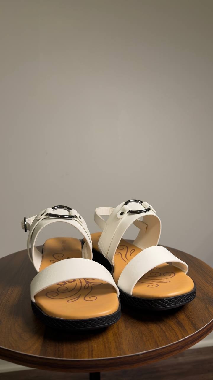 Easy  Street  Cohen  Slingback  Sandals  White  7W  New  $60