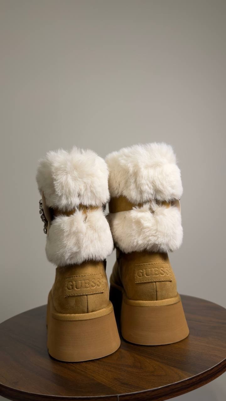GUESS   Winter  Boots  Medium  Brown  6  M  New  in Box  $99