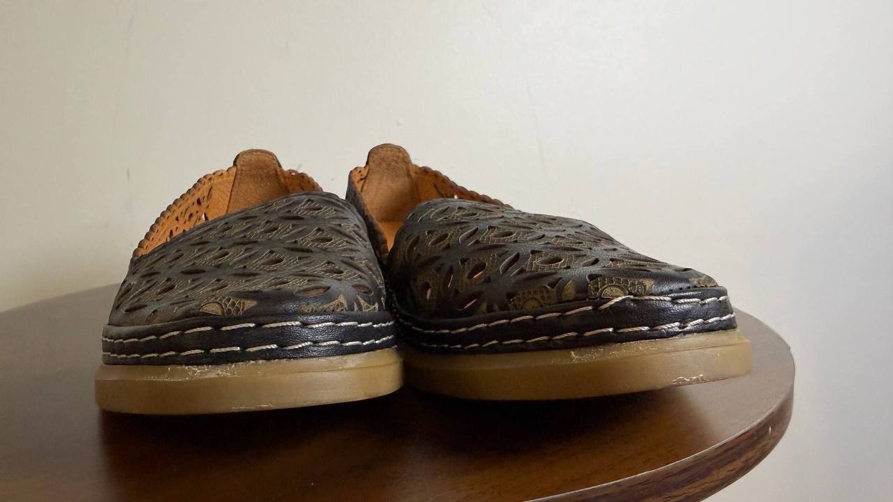 Cools 21 Flats 7.5 Black Leather Comfort Shoes New in Box