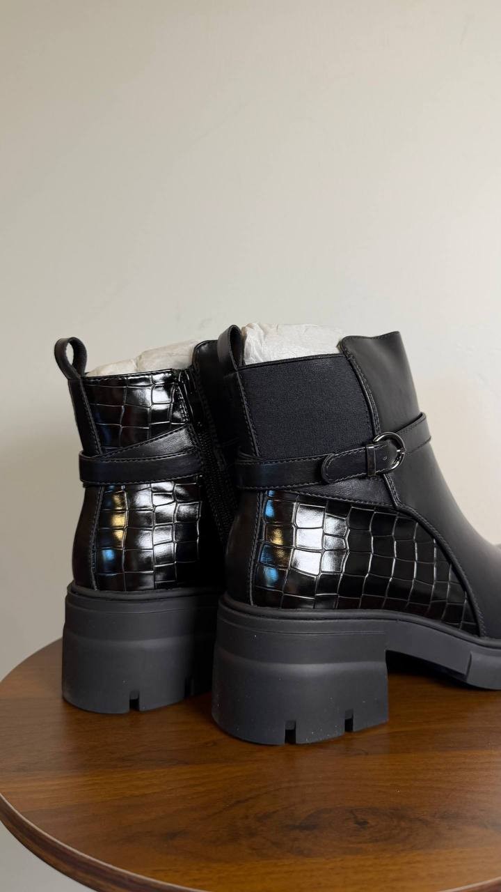 GC Shoes Dawn Booties 8 Black Block Heel Almond Toe Lug Sole NIB msrp$99.99