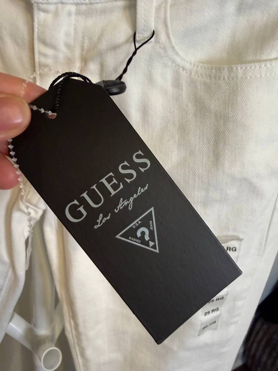 Guess High‑Waisted Straight‑Leg Pants - White– Size 25 – NWT